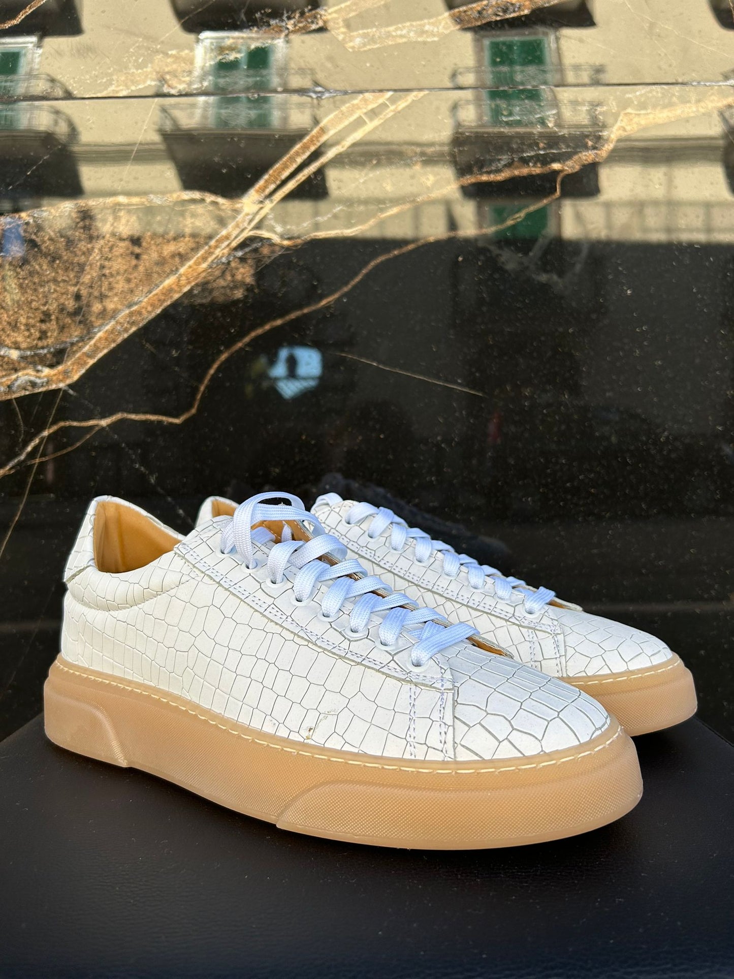 Sneakers White Python