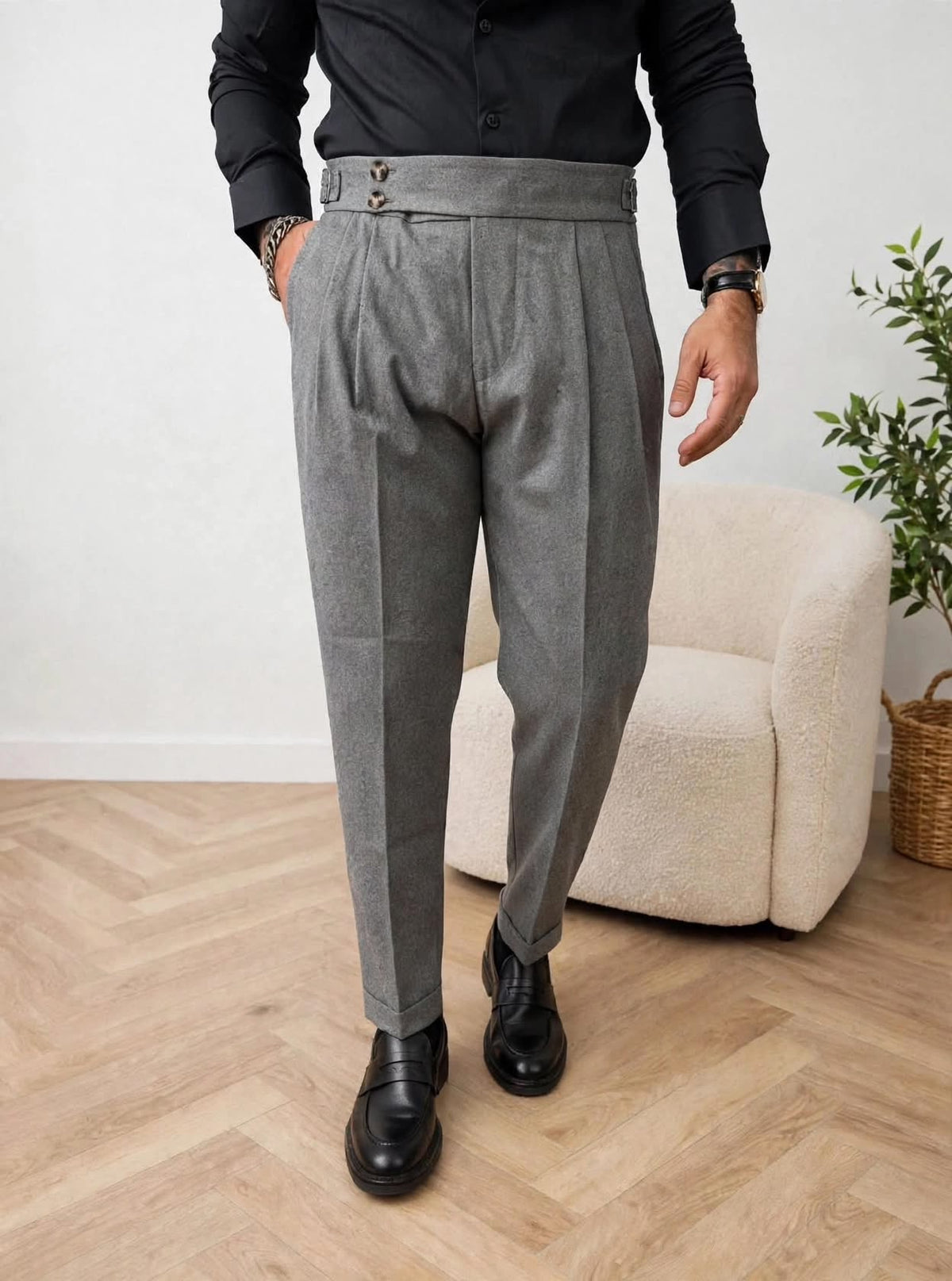 PANTALONE CON FIBBIE GRIGIO