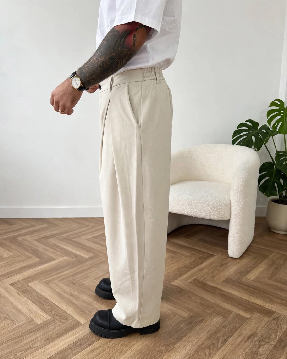 PANTALONE CON PINCES PANNA