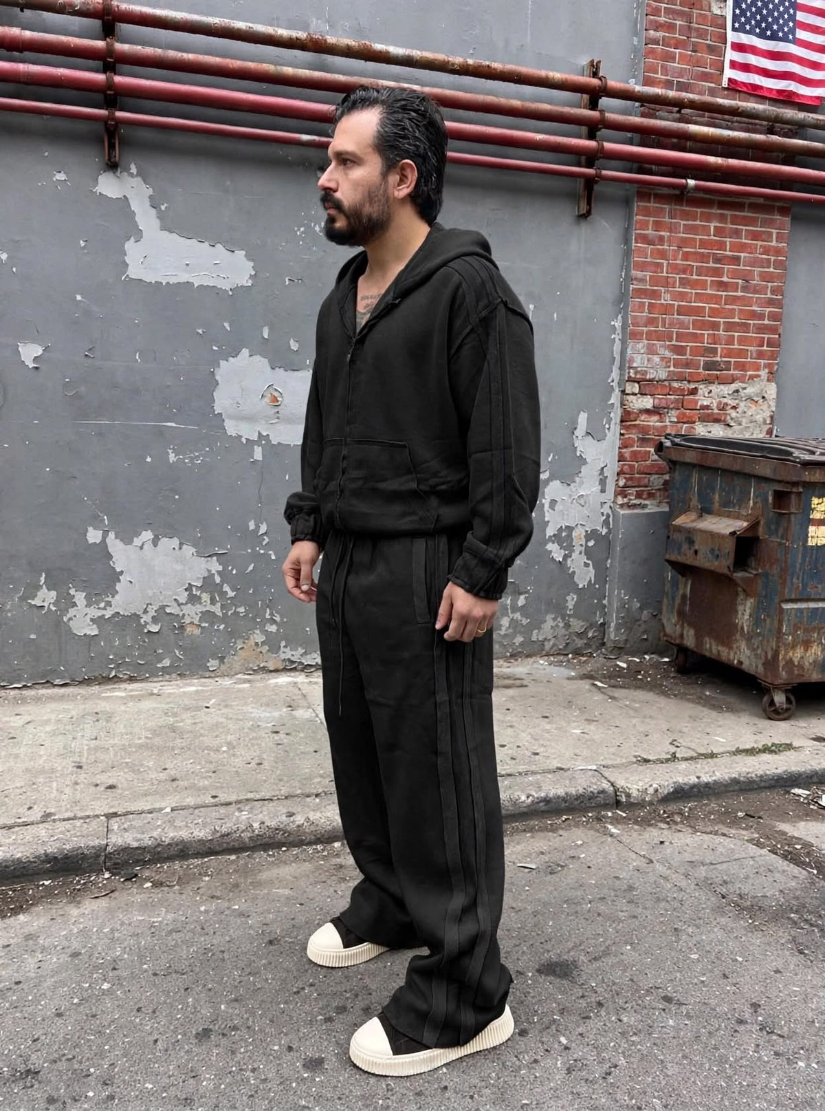 TRACKSUIT RIOT NERA
