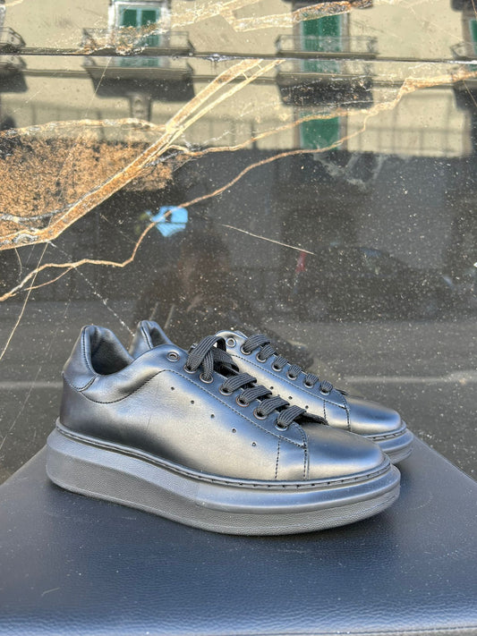 Sneakers Black Essential